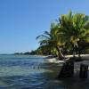 Praia em Hopkins, no litoral sul de Belize